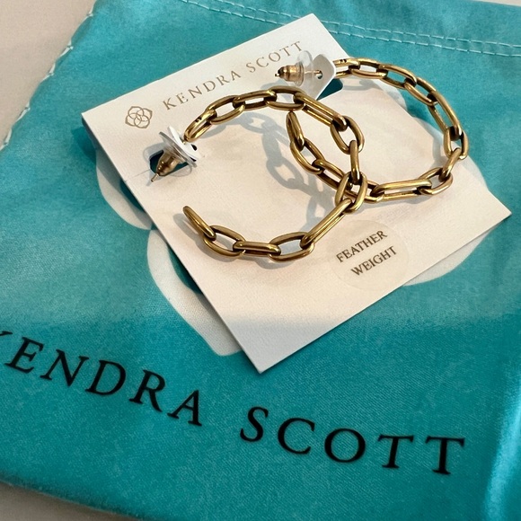 Kendra Scott Ryder Hoop Earrings in Vintage Gold - Picture 10 of 14